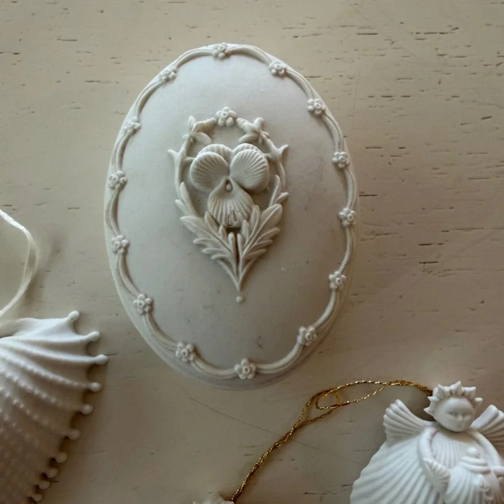 MARGARET FURLONG Angel Ornaments Seashells Porcelain Broken Christmas